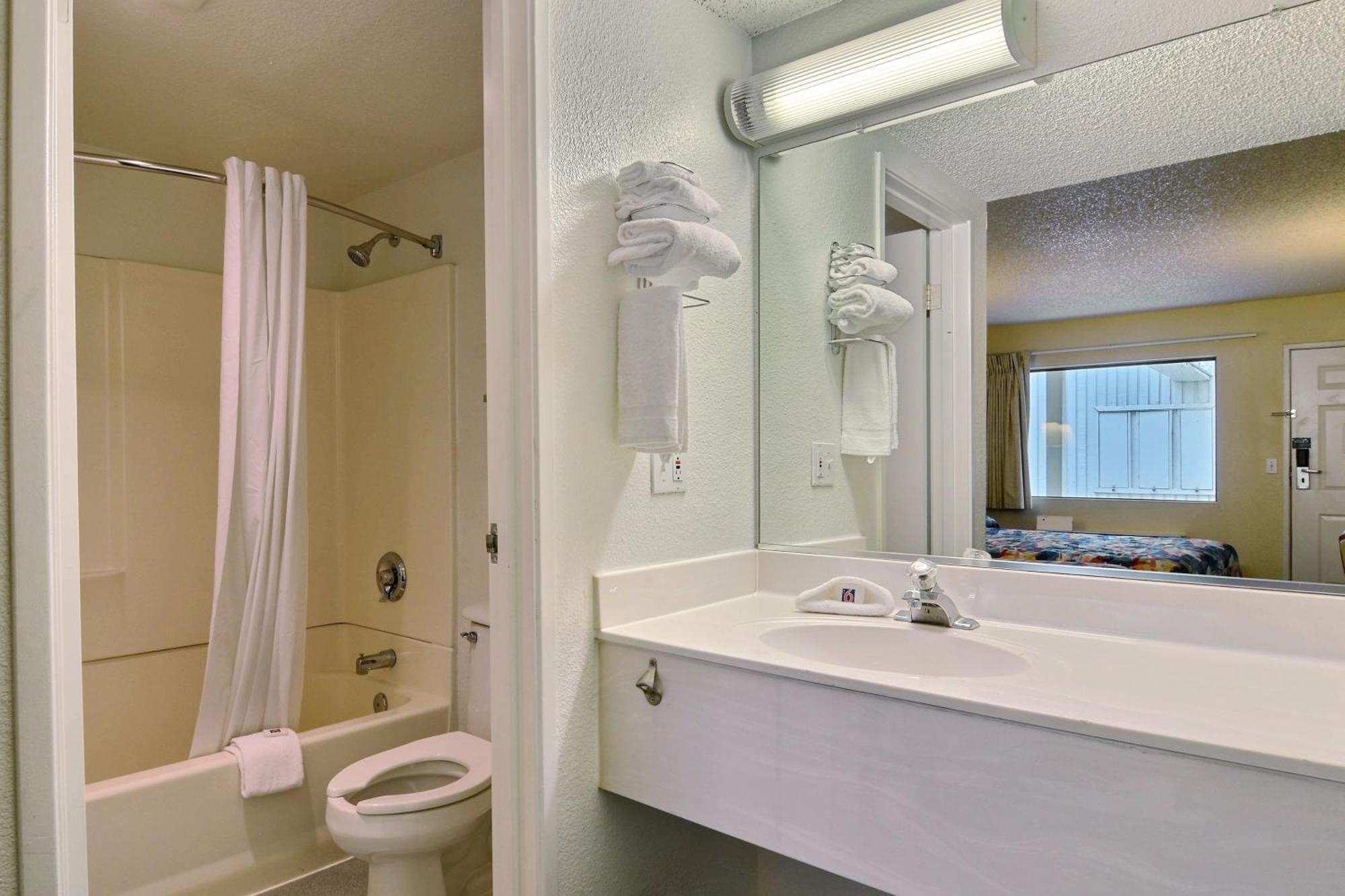 Motel 6-Seattle, Wa - South Ситак Экстерьер фото