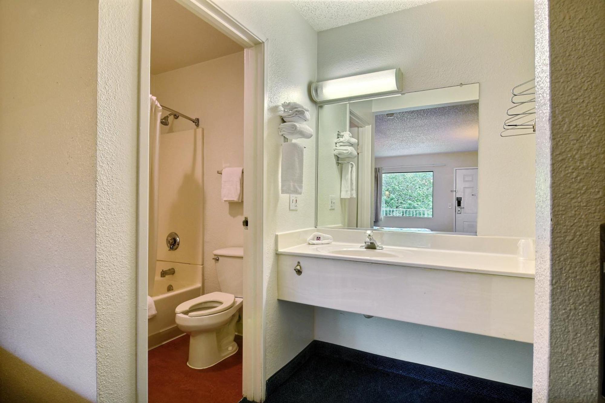 Motel 6-Seattle, Wa - South Ситак Экстерьер фото